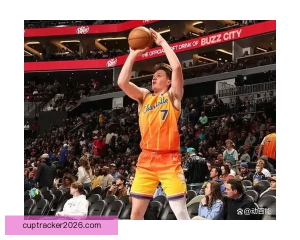 国王惨遭黄蜂大比分碾压赛后官推调侃球迷自查比分